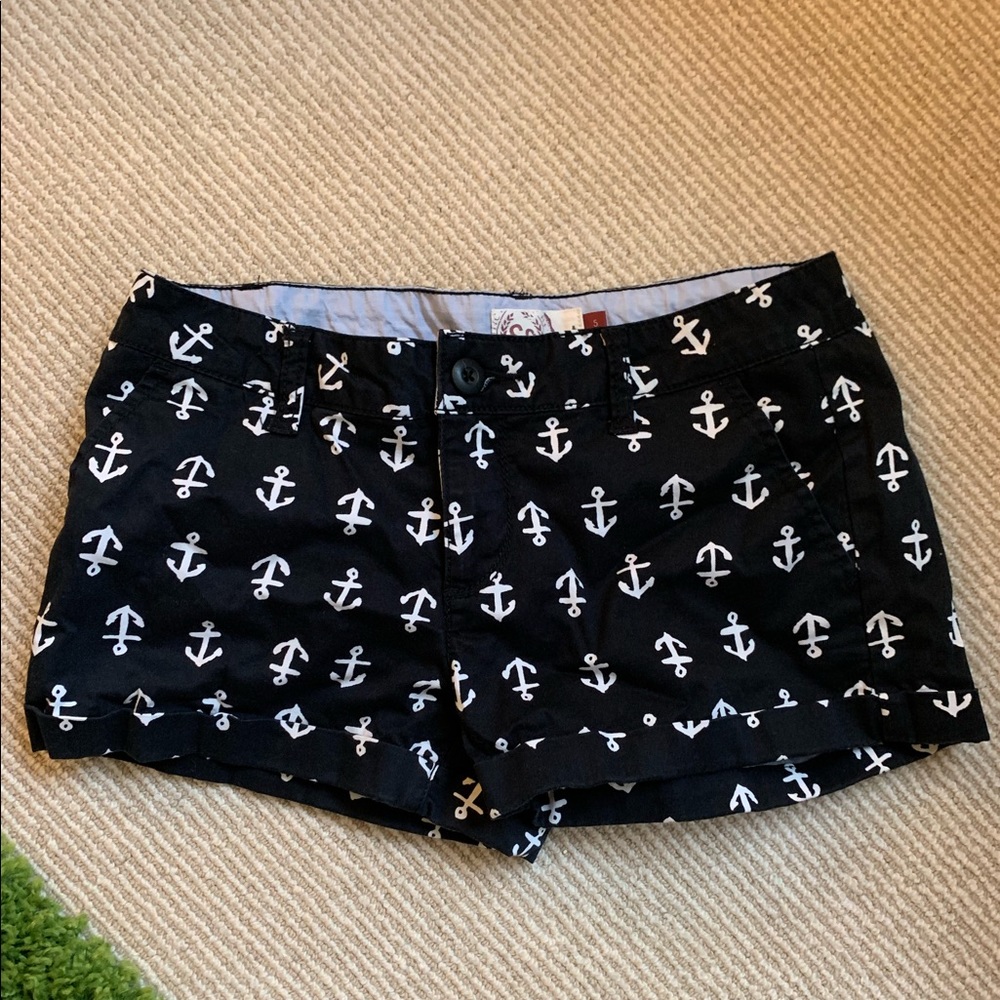 Preppy anchor shorts 🐚